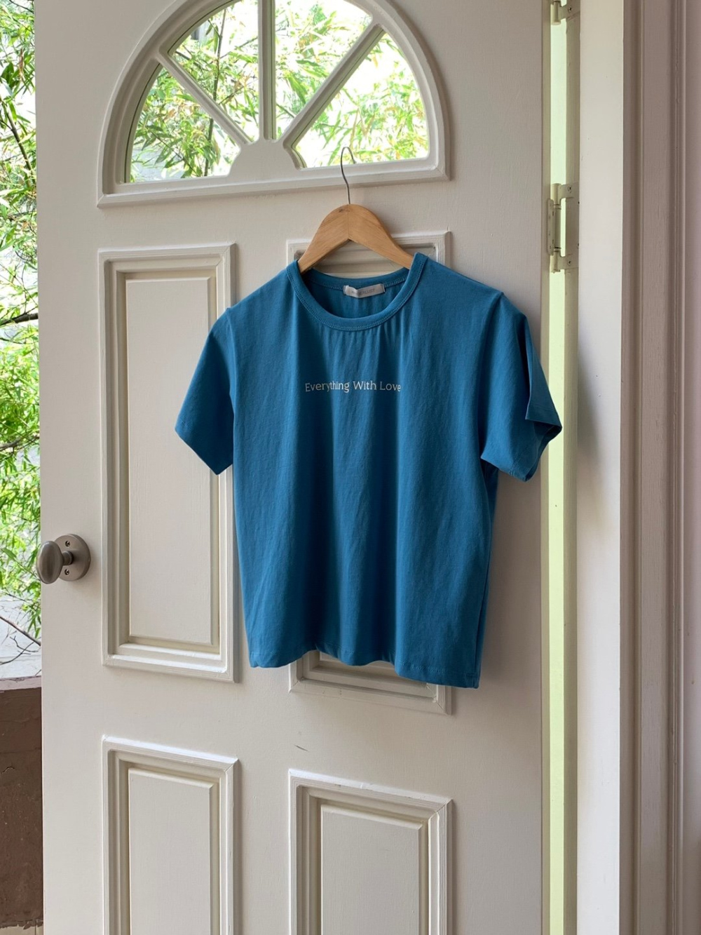 반팔 티셔츠 딥블루 색상 이미지-S22L6